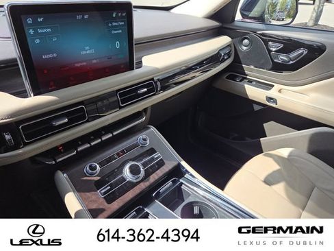 Used 2023 Lincoln Aviator Reserve w/ Equipment Group 201A AWD/4WD image 37