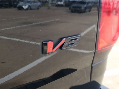 Used 2021 Chevrolet Colorado W/T w/ Custom Special Edition image 5