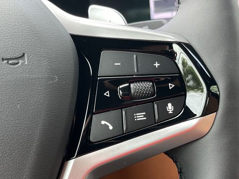 New 2025 BMW 330i Sedan w/ Premium Package image 13