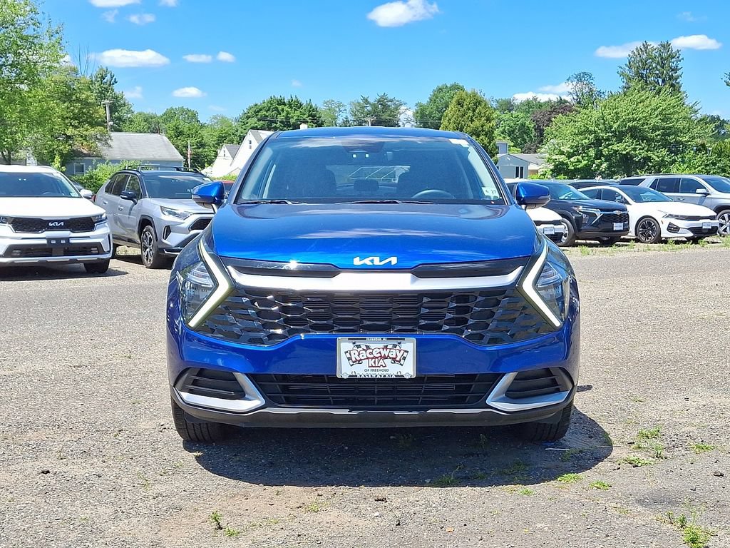 Used 2023 Kia Sportage EX FWD image 2