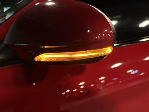 Used 2018 Alfa Romeo Giulia Quadrifoglio image 32