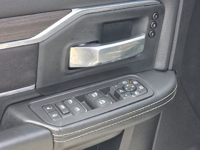 Used 2025 RAM 2500 Laramie AWD/4WD image 20