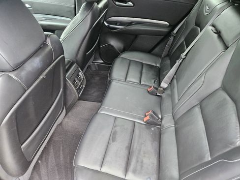 Used 2024 Cadillac XT4 Premium Luxury w/ Cold Weather Package FWD image 31