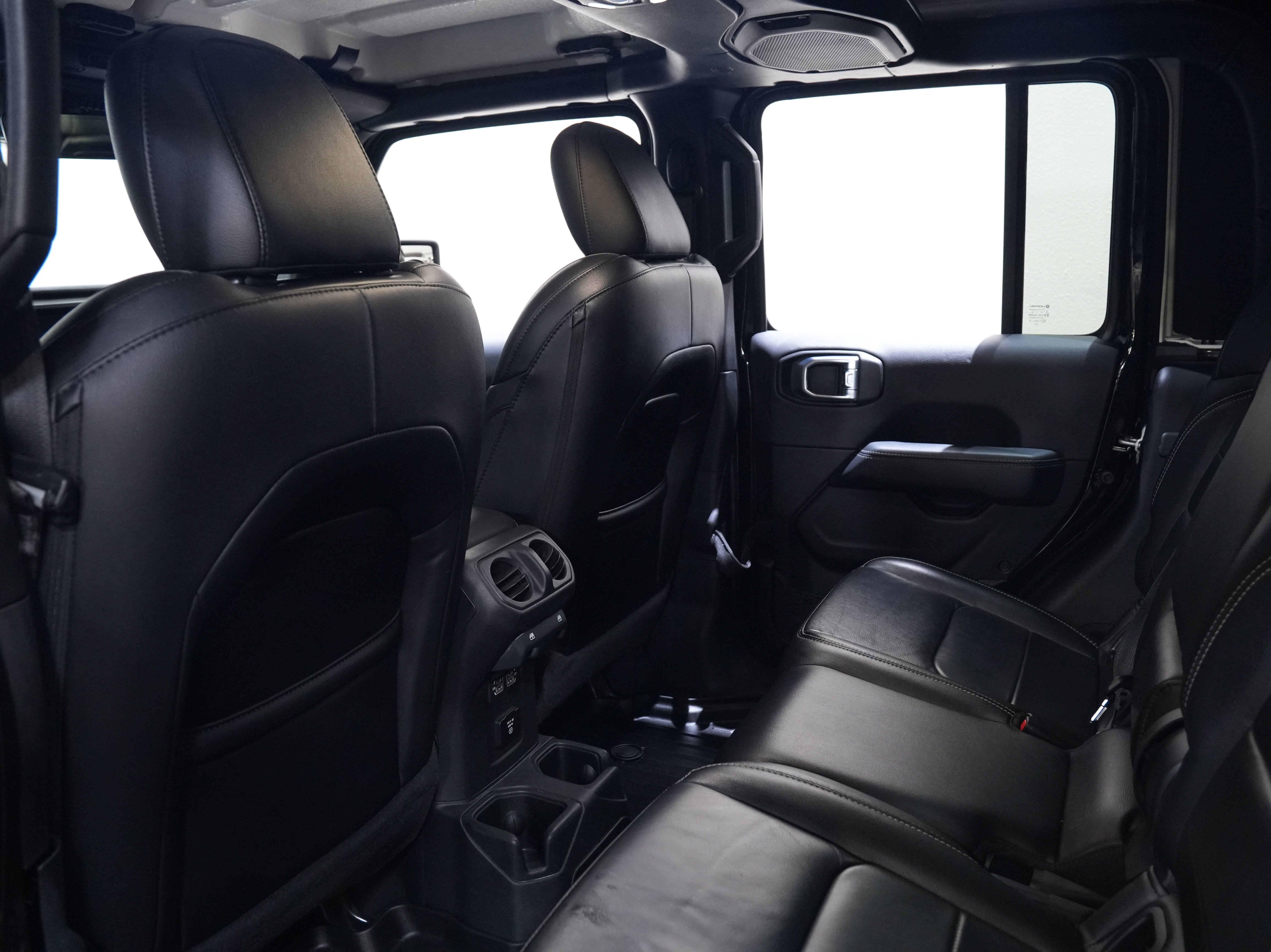 Used 2021 Jeep Gladiator Overland w/ Uconnect 4C Nav & Sound Group AWD/4WD image 37
