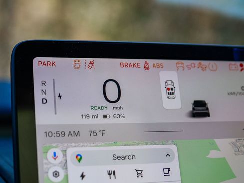 New 2025 Volvo EX30 Plus w/ Protection Package Premier image 24