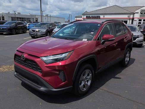 Certified 2023 Toyota RAV4 XLE FWD image 3