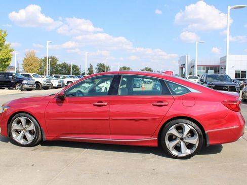 Used 2020 Honda Accord Touring image 4