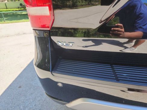 Used 2018 Ford Expedition XLT w/ Equipment Group 202A image 6