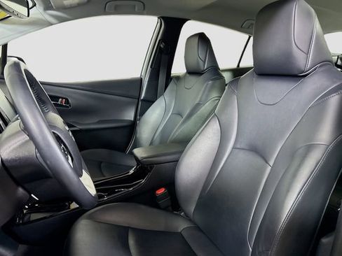 Used 2018 Toyota Prius Prime Advanced image 21