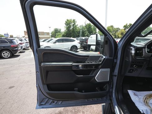 Used 2023 Ford F150 Platinum w/ FX4 Off-Road Package AWD/4WD image 10