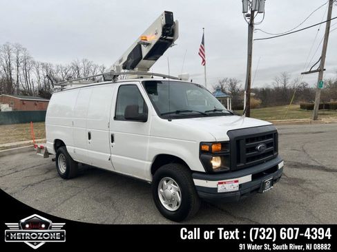 Used 2011 Ford E-350 and Econoline 350 Super Duty w/ PWR Group image 4