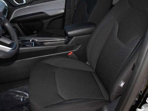 New 2025 Jeep Compass Sport image 15