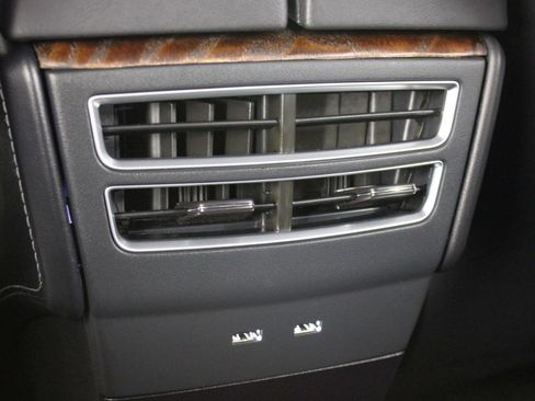 Used 2017 Tesla Model S 75D image 40