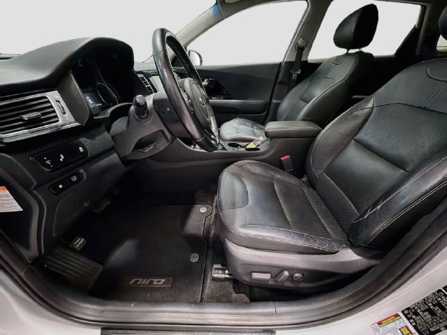 Used 2017 Kia Niro Touring FWD image 20