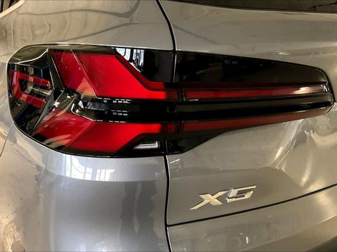 New 2026 BMW X5 sDrive40i w/ Premium Package image 14