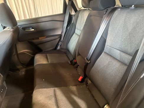 Used 2024 Nissan Rogue SV FWD image 15