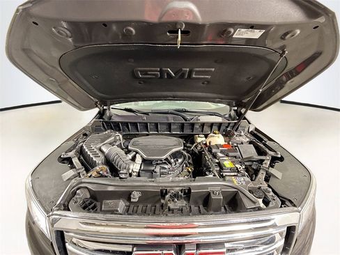 Used 2017 GMC Acadia SLT image 3