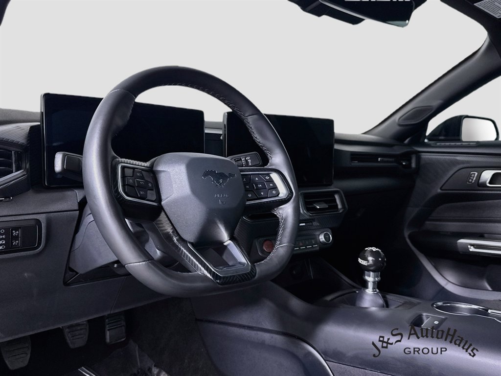 Used 2024 Ford Mustang GT RWD image 9