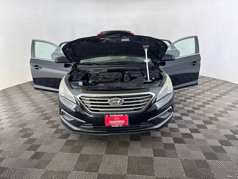 Used 2017 Hyundai Sonata SE FWD image 11