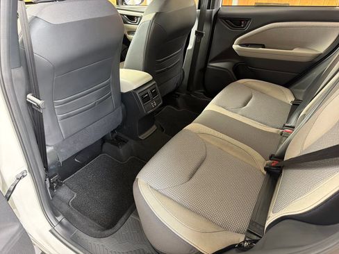 Used 2025 Subaru Forester Premium AWD/4WD image 30