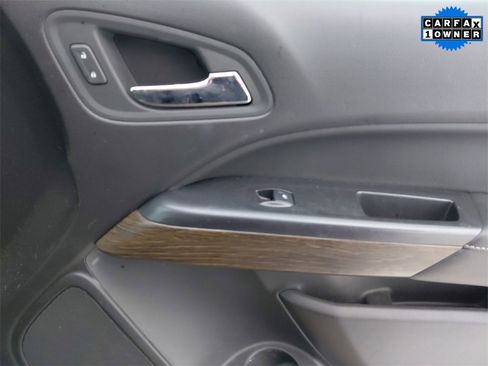 Used 2018 GMC Canyon Denali image 18