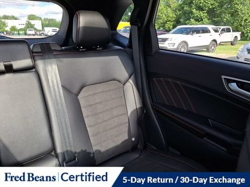 Certified 2024 Ford Edge ST-Line AWD/4WD image 21