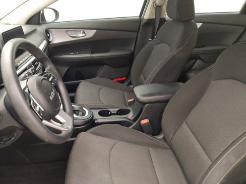 Used 2023 Kia Forte LXS FWD image 17