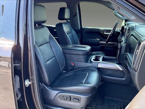Used 2019 Chevrolet Silverado 1500 LTZ w/ LTZ Convenience Package AWD/4WD image 4