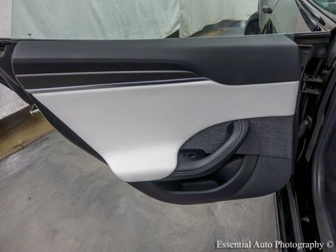 Used 2022 Tesla Model S Plaid image 38
