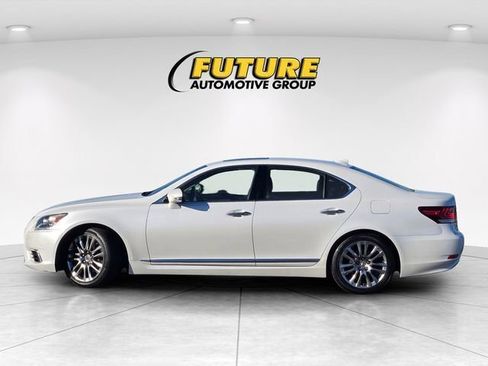 Used 2016 Lexus LS 460 w/ Comfort Package RWD image 9
