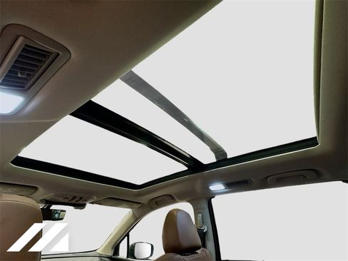 Certified 2022 Subaru Ascent Touring w/ Popular Package #2A image 23