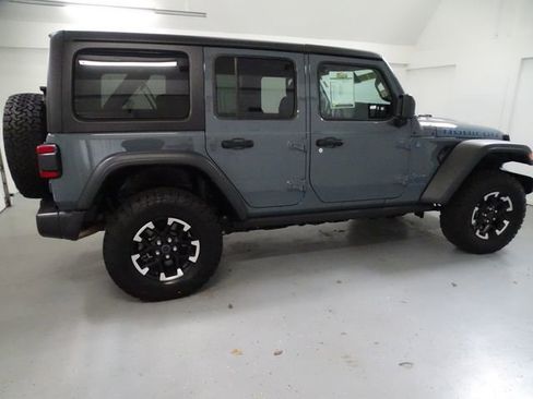 Certified 2025 Jeep Wrangler Unlimited Rubicon 4xe w/ Convenience Group AWD/4WD image 22