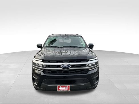Used 2024 Ford Expedition Max XLT image 9