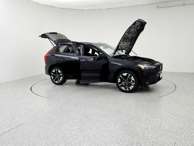 New 2026 Volvo XC60 B5 Plus w/ Protection Package Premier AWD/4WD image 10