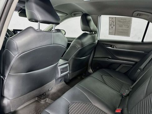 Used 2021 Toyota Camry SE FWD image 37