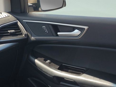 Used 2020 Ford Edge SEL w/ Convenience Package AWD/4WD image 24