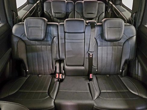 Used 2019 Mercedes-Benz GLS 450 4MATIC image 35