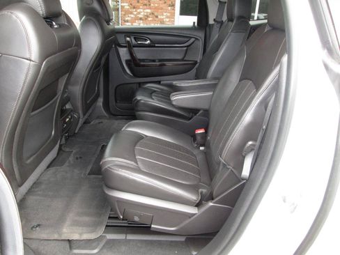 Used 2016 Chevrolet Traverse LTZ AWD/4WD image 19