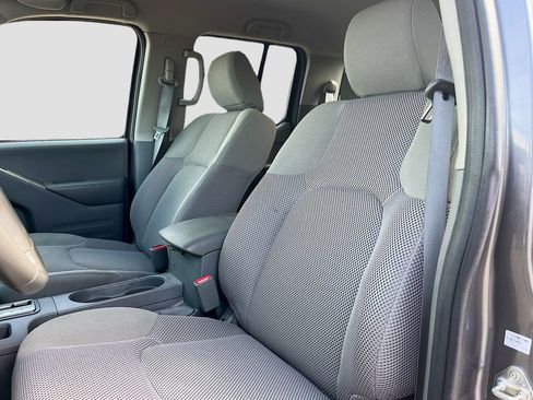 Used 2018 Nissan Frontier SV w/ Value Truck Package RWD image 20