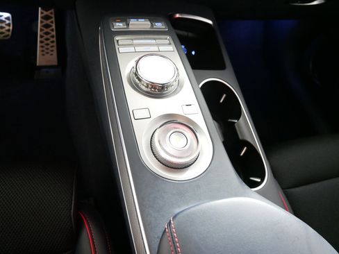 Used 2023 Genesis GV70 2.5T w/ Sport Prestige Package image 24