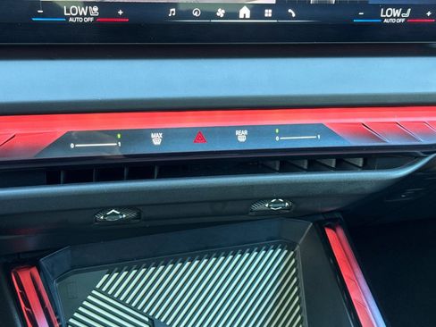 Used 2025 BMW X3 xDrive30i w/ Convenience Package AWD/4WD image 26