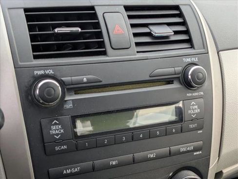 Used 2010 Toyota Corolla LE image 12