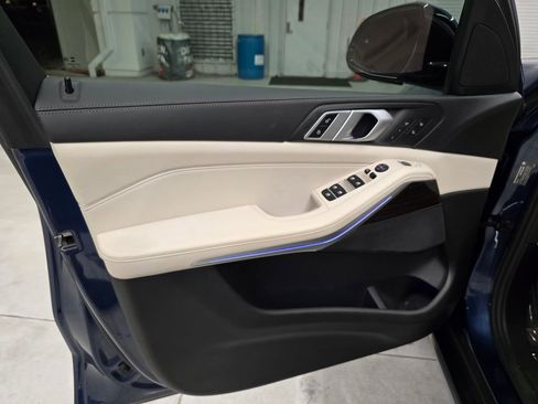 Used 2019 BMW X5 xDrive40i w/ Luxury Seating Package image 14