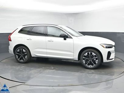 New 2026 Volvo XC60 B5 Plus w/ Climate Package