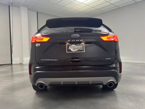 Used 2024 Ford Edge Titanium AWD/4WD image 6