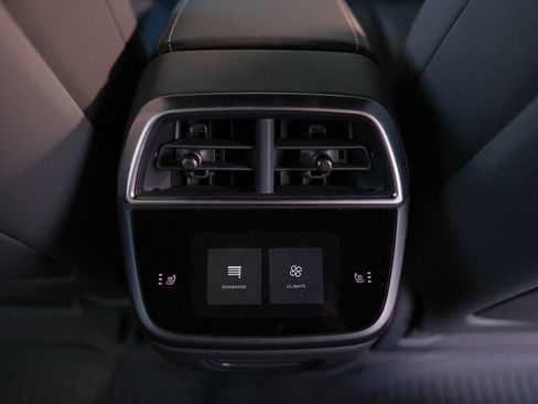 Used 2024 Lucid Air Touring AWD/4WD image 27