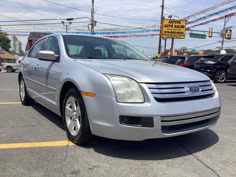 Used 2006 Ford Fusion SE FWD image 1