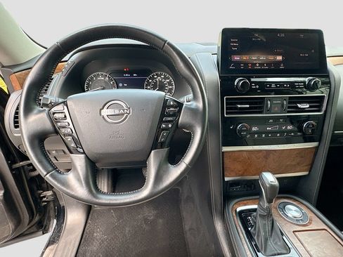 Used 2022 Nissan Armada SL w/ Captain's Chairs Package RWD image 12