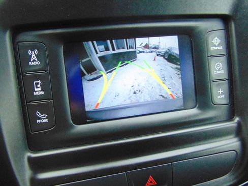 Used 2015 Chrysler 200 S w/ Comfort Group image 19