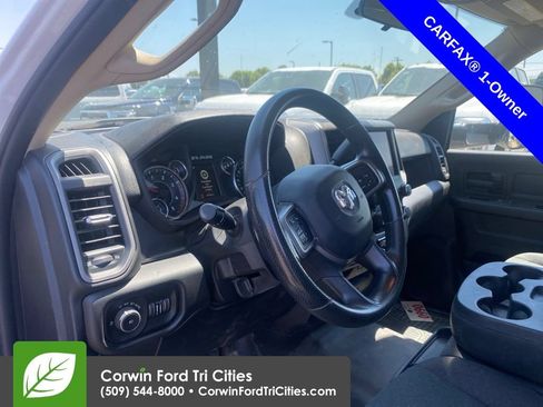 Used 2020 RAM 5500 Tradesman w/ Chrome Appearance Group AWD/4WD image 2